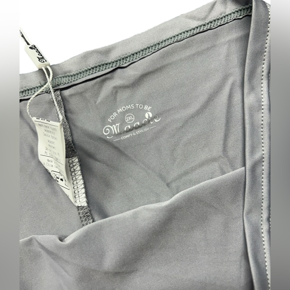 MAACIE womens maternity athleisure lined pregnancy athletic shorts size 2XL NWT - Picture 3 of 5